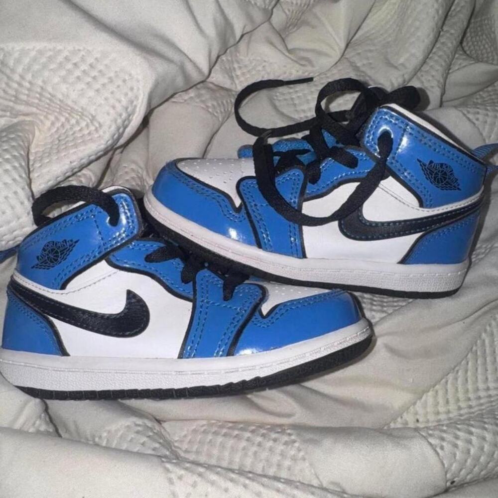 Authentic nike air jordan 1